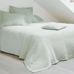 BecquetJeté de lit tissé en coton jacquard floqué CL.LADRI - Vert