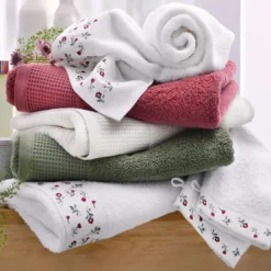 BecquetLot de 2 gants de toilette en coton blanc avec liteau floral - FLORA