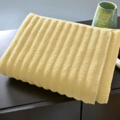 BecquetLot de 2 gants de toilette 500 g/m² DREAM - Jaune