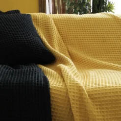 BecquetLot de 2 housses de coussin en coton nid d'abeille jaune curry - FEROE