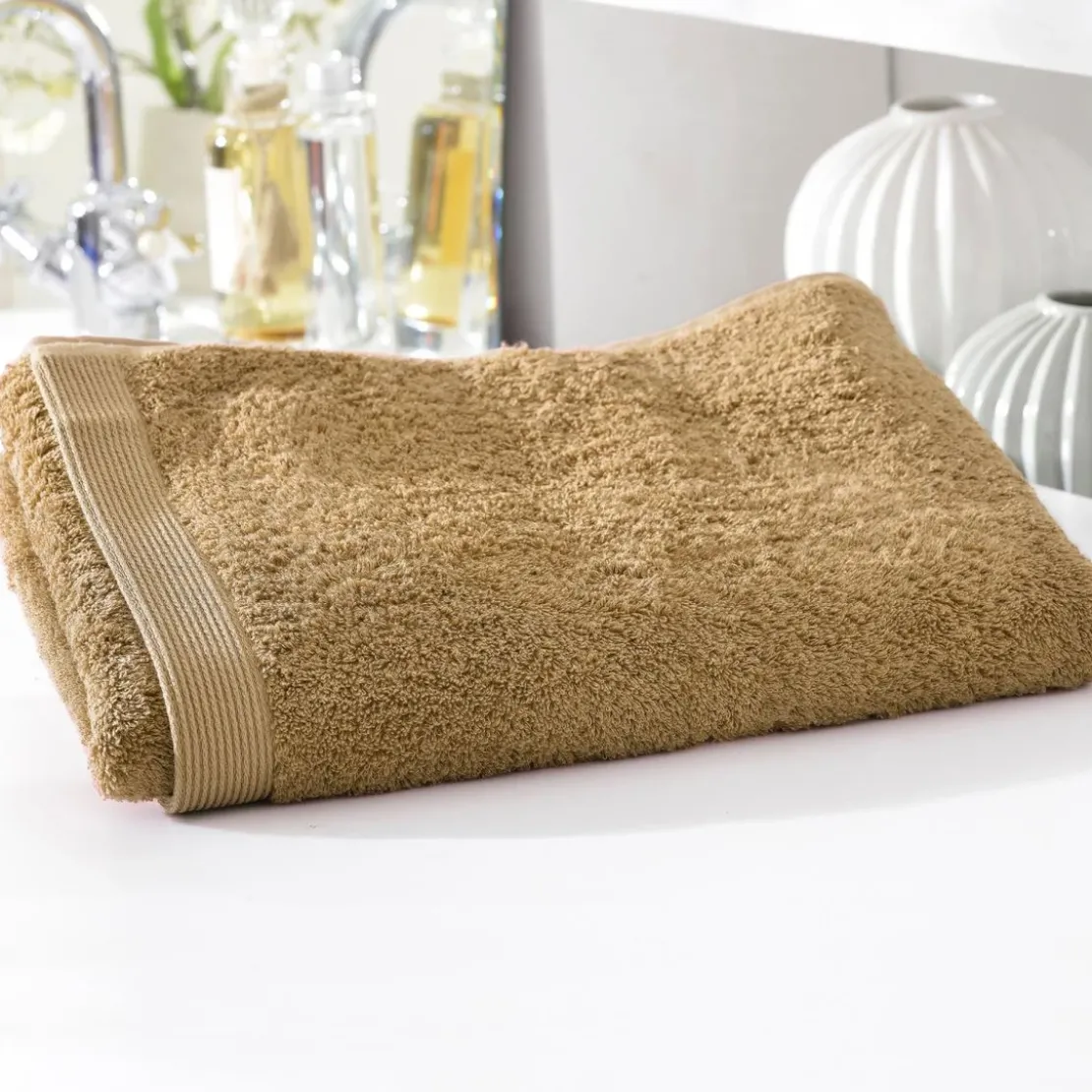 BecquetLot de 2 serviettes invités 550g/m² CAROLINE - marron camel