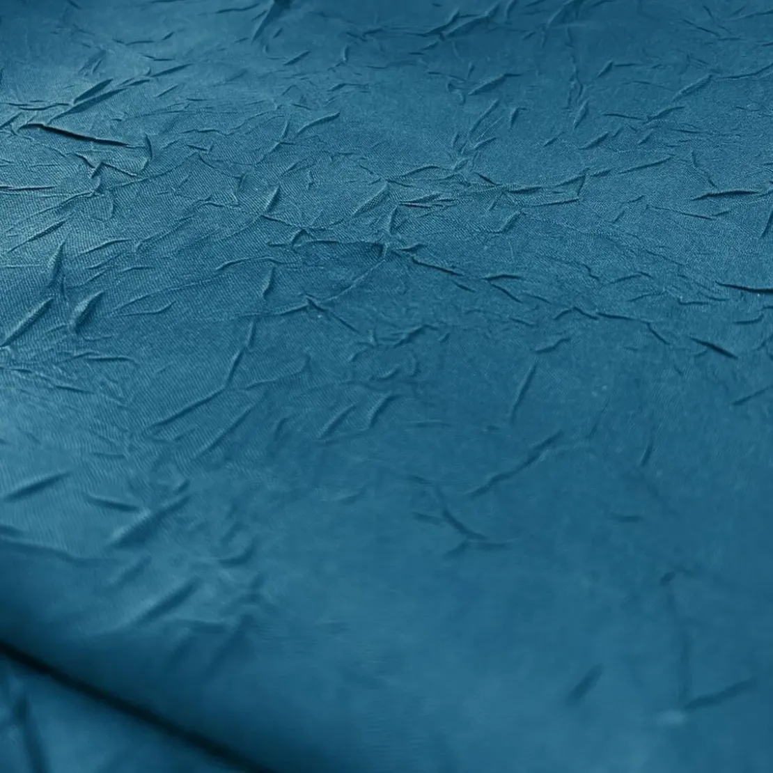 BecquetNappe de table en polyester bleu orage effet froissé - FONTANA