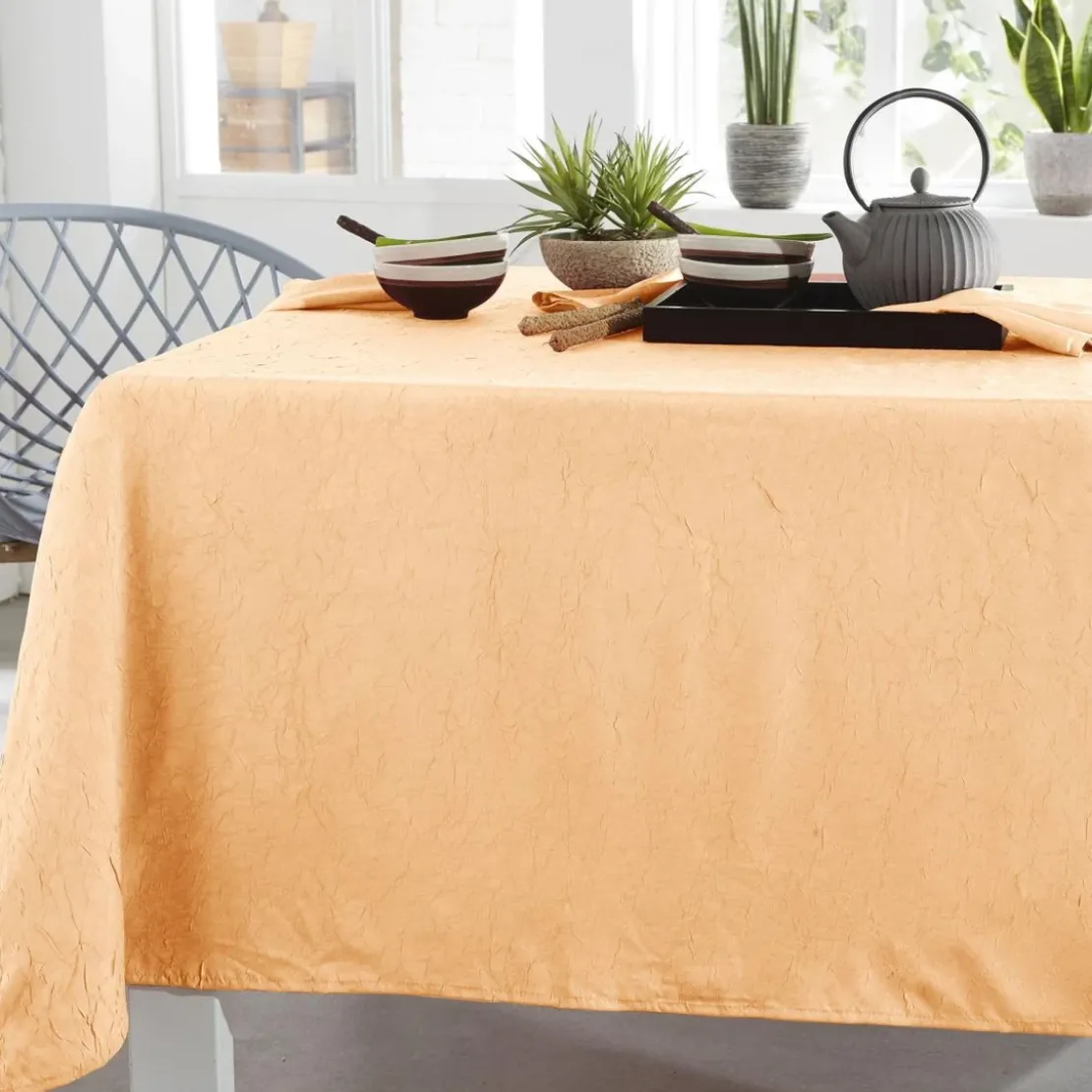 BecquetNappe de table en polyester beige sable effet froissé - FONTANA