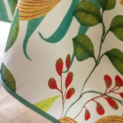BecquetNappe floral et botaniques, multicolore en coton NAP. POULAILLER