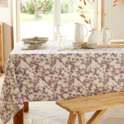 BecquetNappe motif fleurs GLYCINAP violet violine
