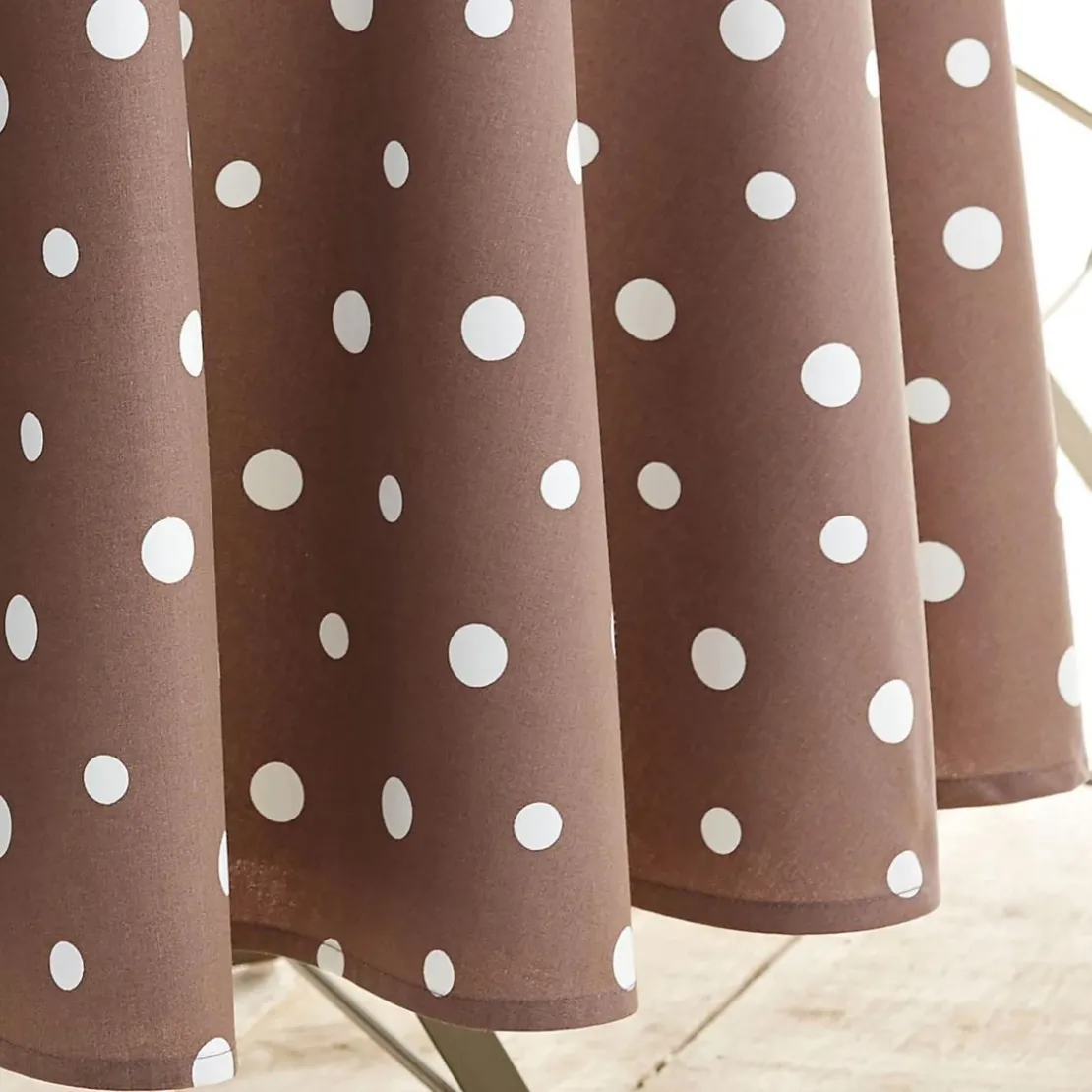 BecquetNappe ronde 180 ø ZUMBA - marron taupe