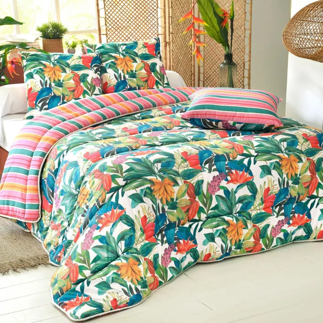 BecquetOreiller medium réversible multicolore à motif tropical - BRESIL