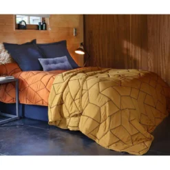 BecquetPlaidCALISSON moutarde en polyester microfibre
