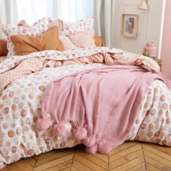 BecquetPlaid en acrylique rose - POMPONS