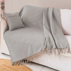 BecquetPlaid ou jeté de canapé uni en coton ORION - Gris