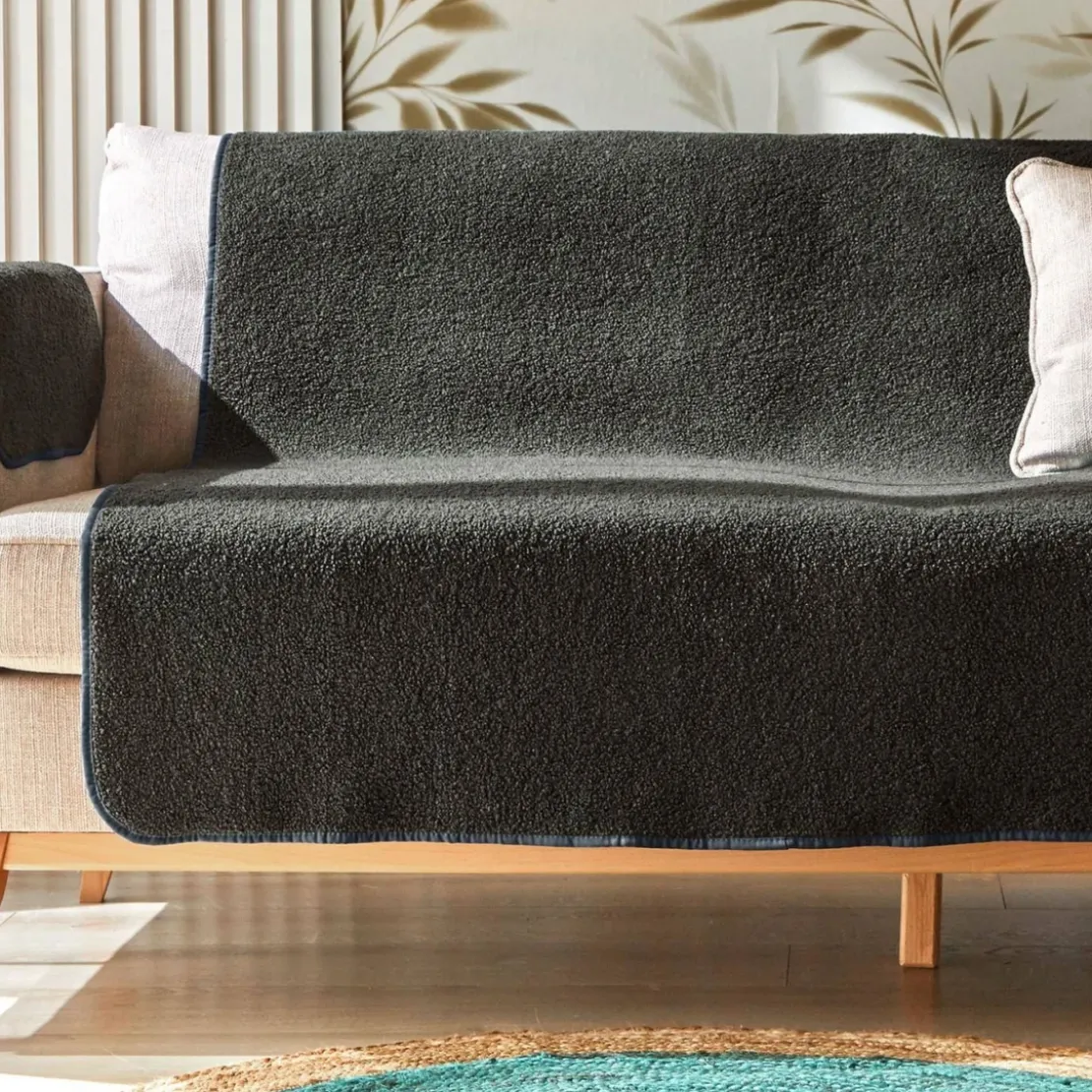BecquetProtège fauteuil tissu écru SHERPA - gris foncé