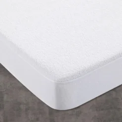 BecquetProtège-matelas bouclette PRONEEM antiacariens blanc