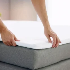 BecquetProtège-matelas jersey blanc uni intégral et extensible pour surmatelas - HOUSSE SU