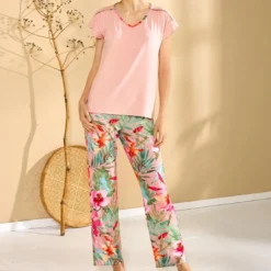 BecquetPyjama femme fleurs exotiques LDN.IPANEMAPYJ - rose