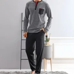 BecquetPyjama homme en coton gris chiné avec détails noirs - DODO Homewear