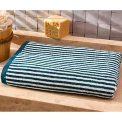 BecquetServiette de bain en coton bleu canard motif rayures - Collection CHARLIE