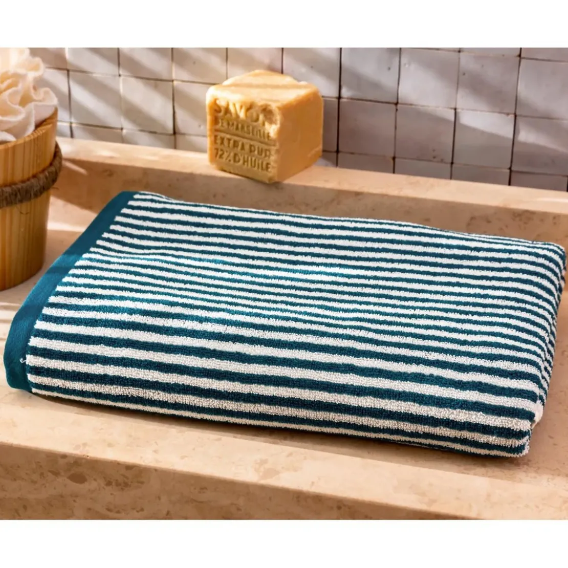 BecquetServiette de bain en coton bleu canard motif rayures - Collection CHARLIE