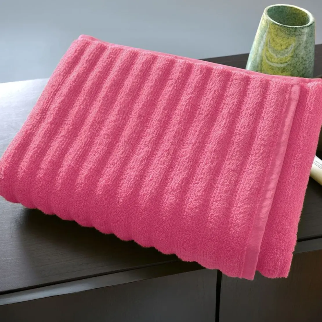 BecquetServiette de Toilette effet côtelé 500 g/m² DREAM - rose bonbon