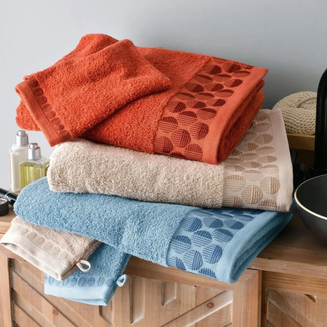 BecquetServiette de toilette en coton beige avec liteau cercle - SERVOPTIQUE