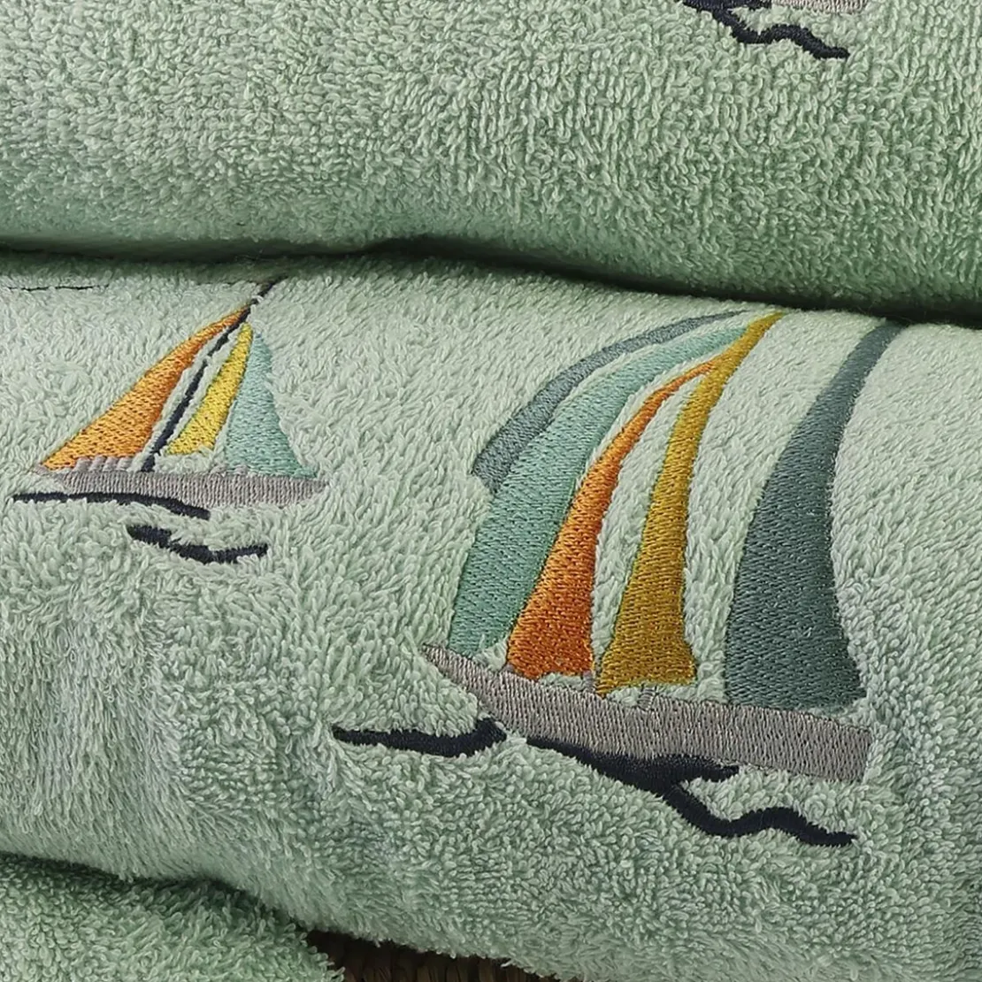 BecquetServiette de toilette en coton 450 g/m² brodés BATEAUX vert d'eau