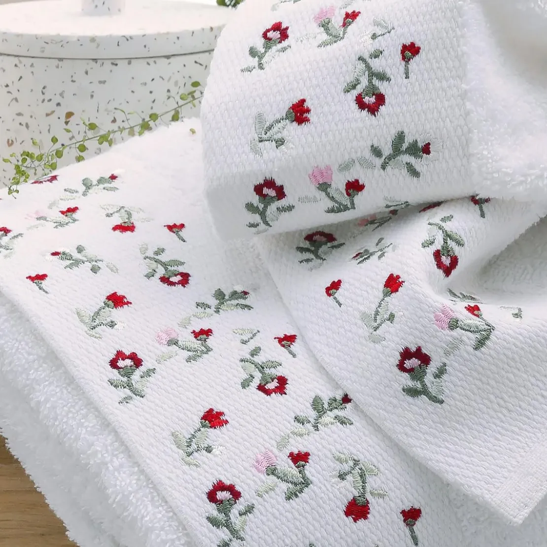 BecquetServiette de toilette en coton blanc avec liteau floral - FLORA
