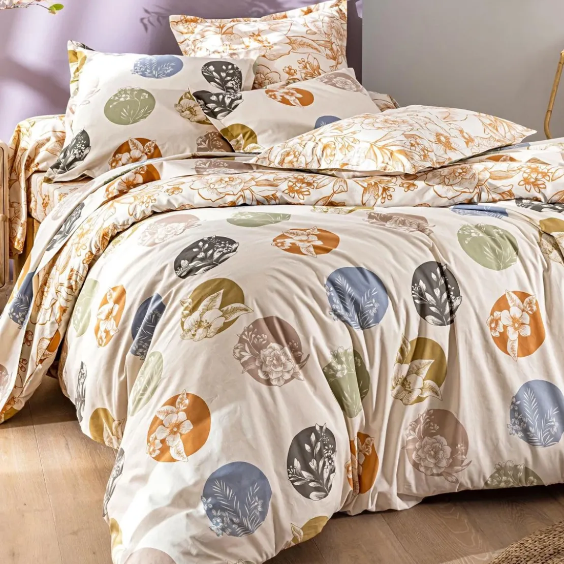 BecquetTaie de traversin coton écru floral camel - DOTTY