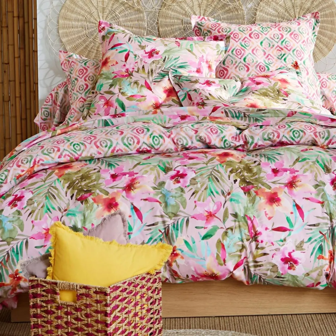 BecquetTaie de traversin en coton VIBRANTE motif fleurs exotiques multicolore