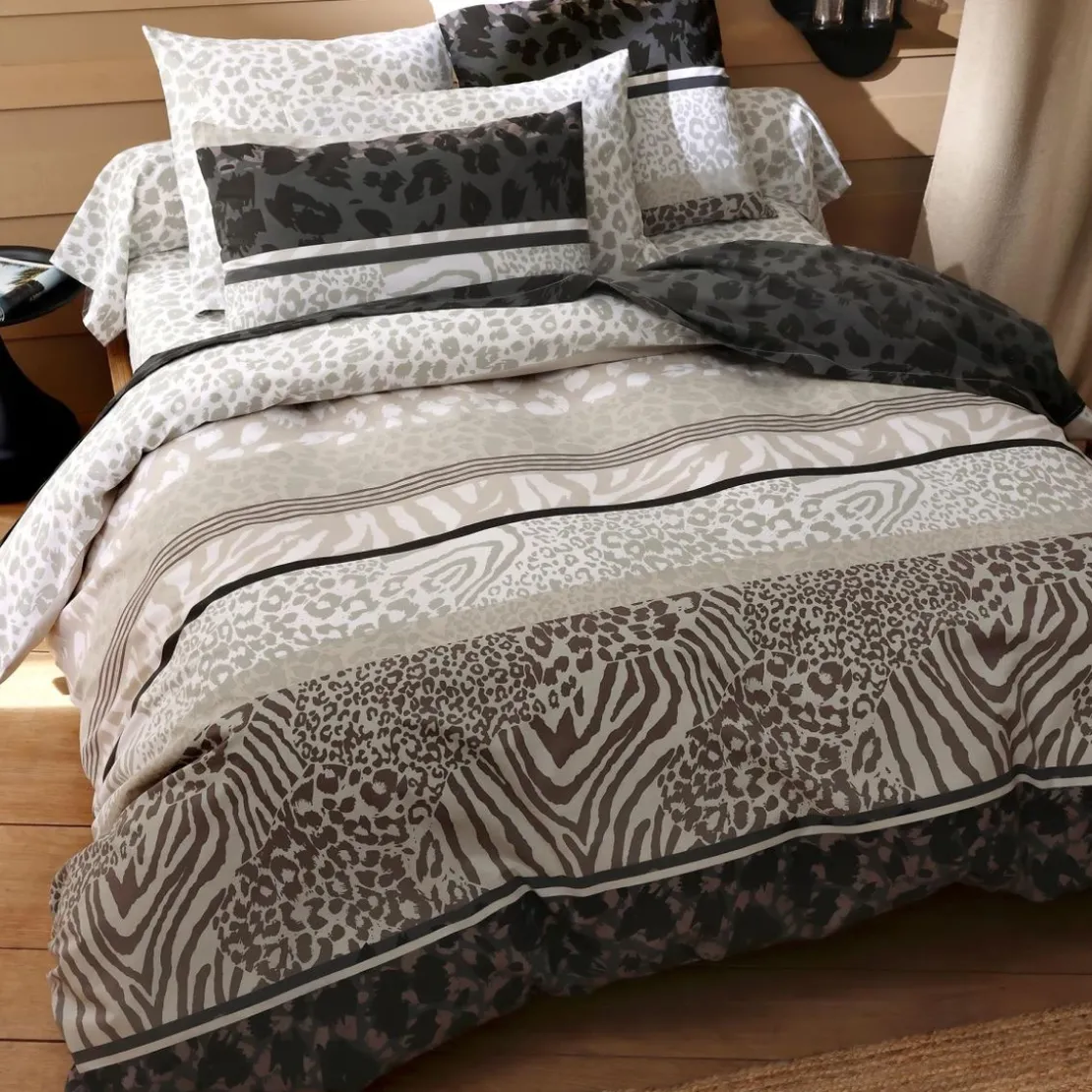 BecquetTaie de traversin en polycoton blanc cassé à motif léopard - ZEBRA