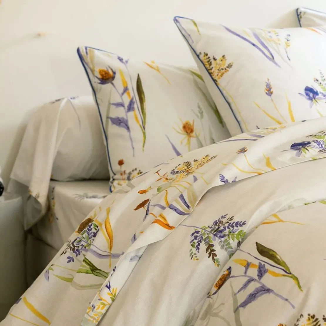 BecquetTaie de traversin en percale de coton écru à motif floral - ALBA