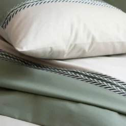 BecquetTaie d'oreiller bicolore en coton DR. VICTOR vert kaki
