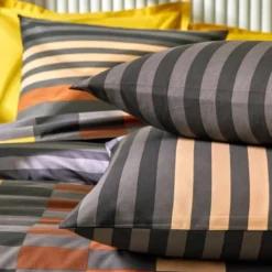 BecquetTaie d’oreiller coton gris anthracite à rayures multicolores réversible - ANTONIO