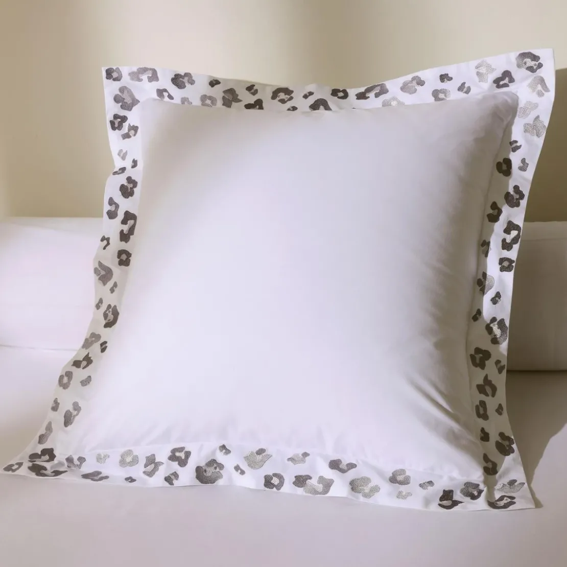 BecquetTaie d'oreiller percale de coton LEOPOLD - blanc
