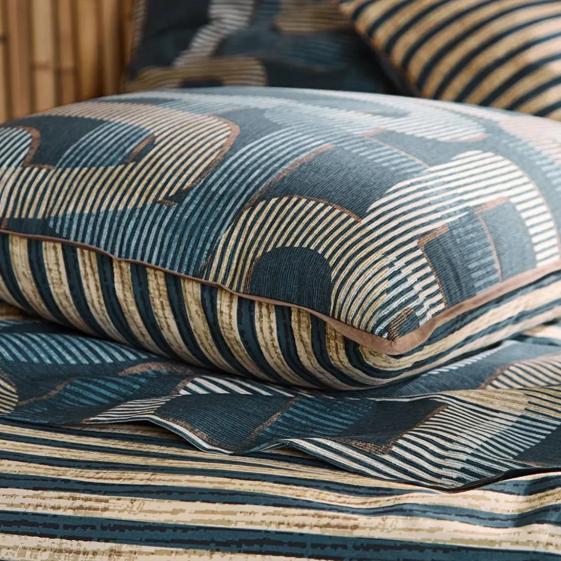 BecquetTaie d'oreiller réversible en coton bleu à motif graphique - MARTIAL
