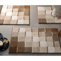 BecquetTapis de bain acrylique bicolore beige et marron effet mosaÎque 1850 g/m²