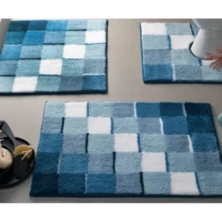 BecquetTapis de bain en acrylique bicolore bleu et blanc effet mosaÎque 1850 g/m²