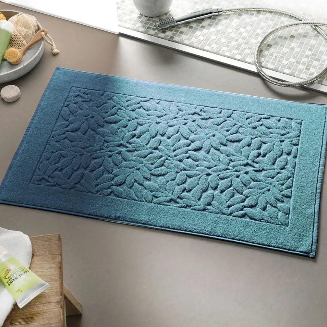 BecquetTapis de bain en coton 800 g/m² bleu motif feuillage - ROSELIERETAP