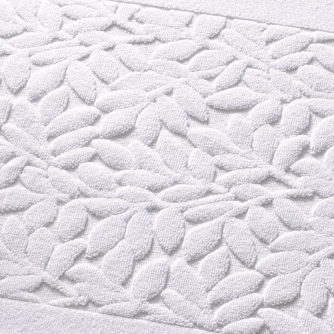 BecquetTapis de bain en coton 800 g/m² blanc craie motif feuillage - ROSELIERETAP