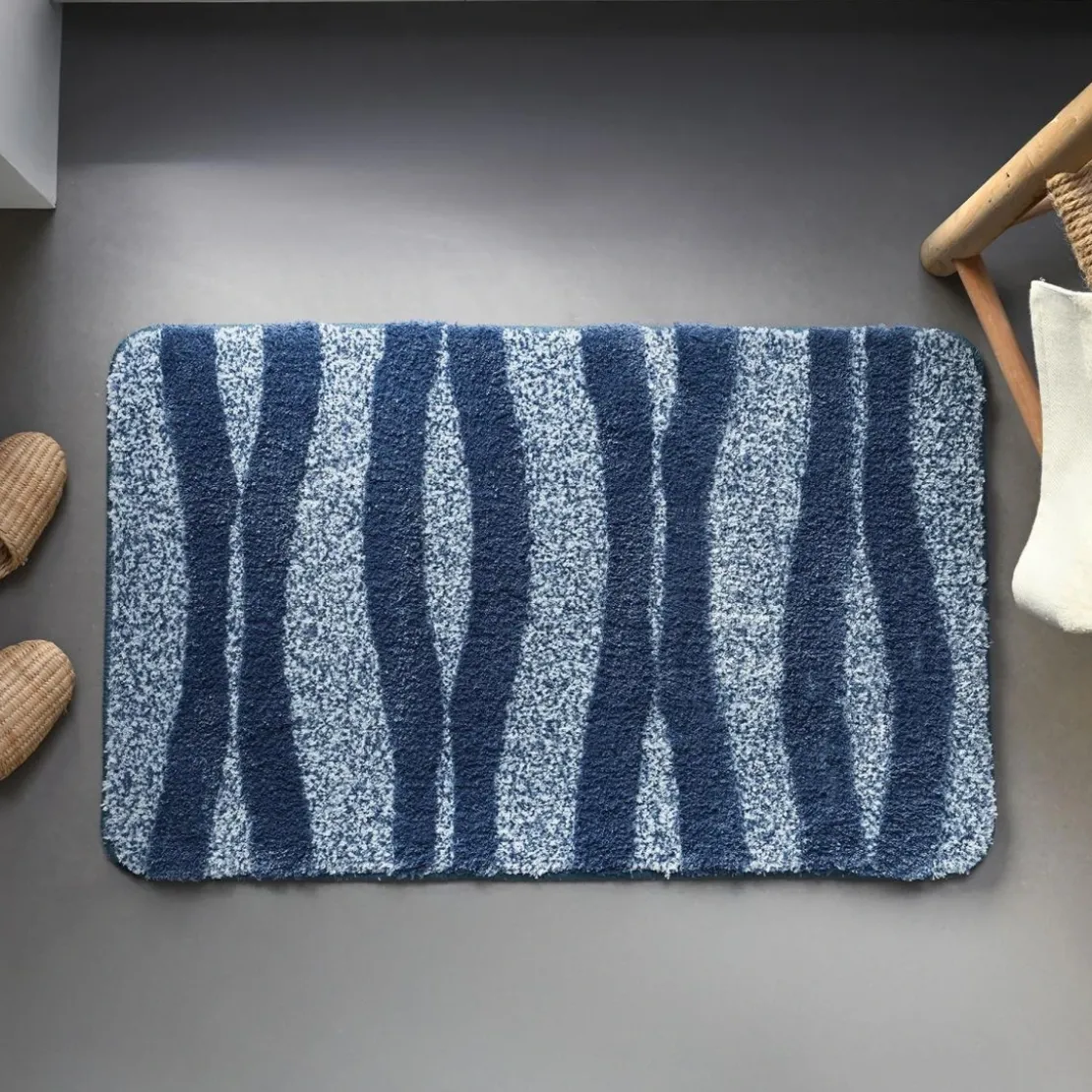 BecquetTapis de bain en microfibre 2250 g/m² VAGUE - bleu