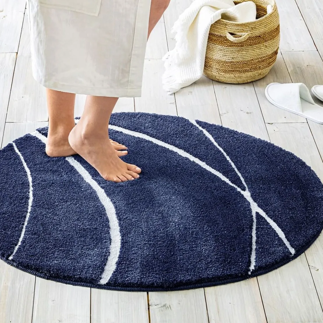 BecquetTapis de bain en polyester bleu à motif graphique - PIERRE