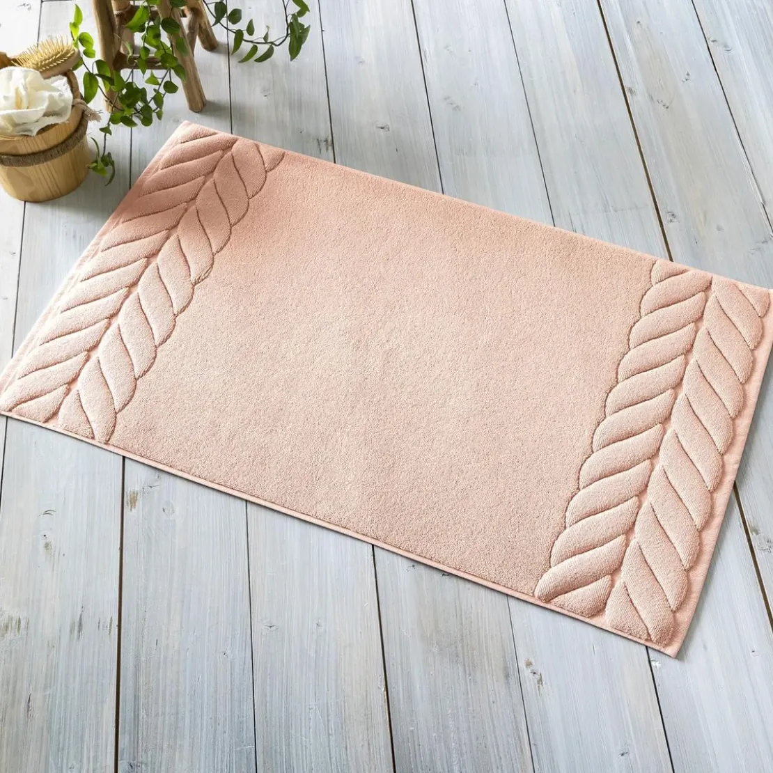 BecquetTapis de bain 50x80 TRESSE - rose nude