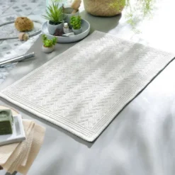 BecquetTapis de bain ZIGZAG en coton blanc cassé
