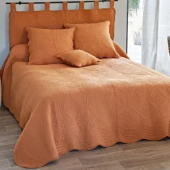 BecquetTête de lit en boutis uni coton BAILLARGUES - marron caramel