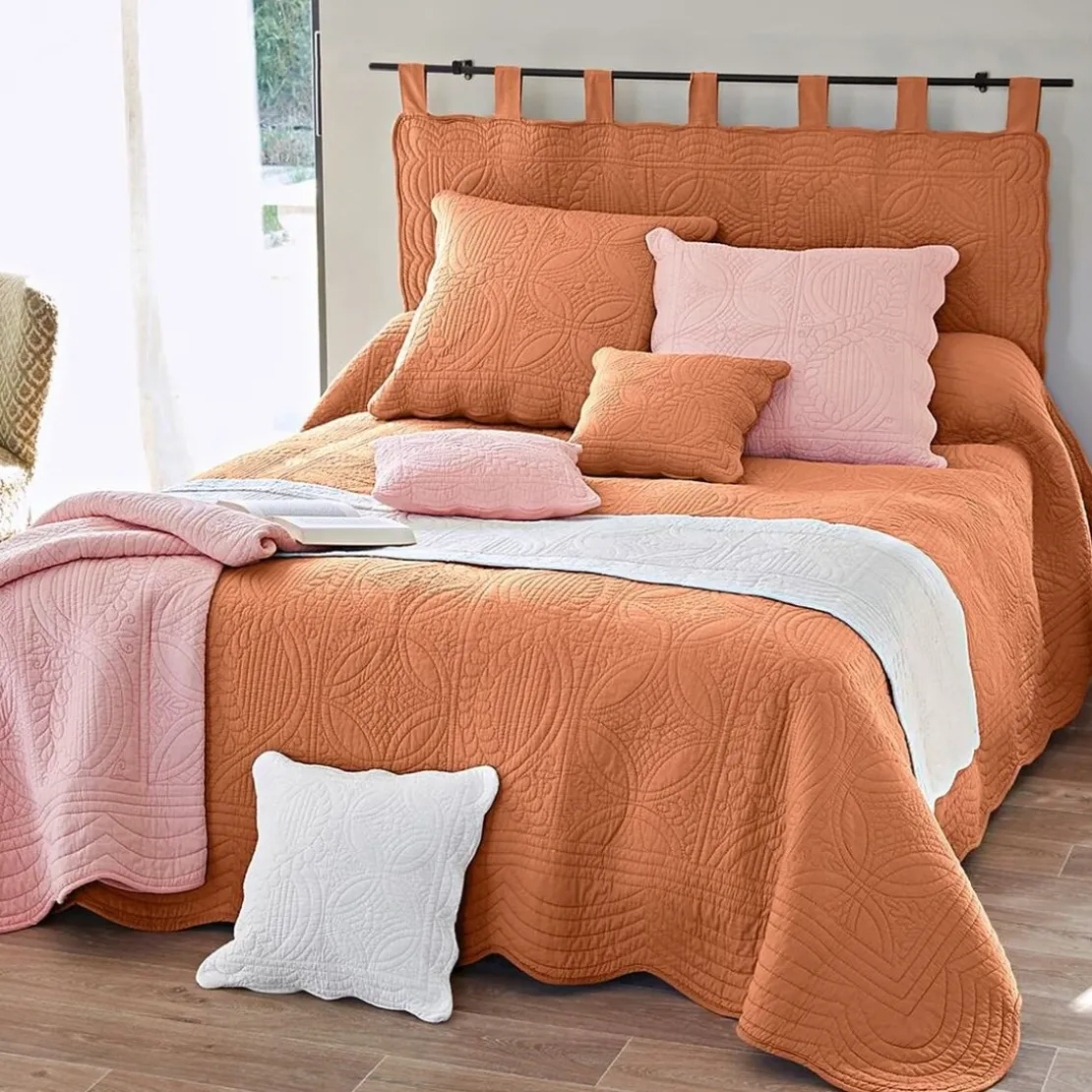 BecquetTête de lit en boutis uni coton BAILLARGUES - marron caramel
