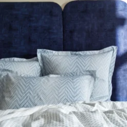 Blanc des VosgesTaie d'oreiller en satin de coton GRAVITY Bleu céleste