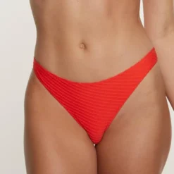 Brigitte BardotCulotte rouge Rivage