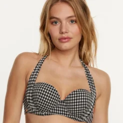 Brigitte BardotHaut de maillot de bain bandeau noir Madrague