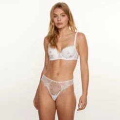 Brigitte BardotTanga blanc - Frenchy