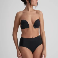 Bye BraPaire de bonnets push-up adhésifs réutilisables Noir Pull-ups & Lifts Bye Bra - PULL-UPS & LIFTS