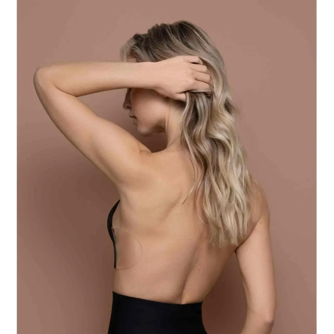 Bye BraSoutien-gorge bandeau adhésif dos nu et décolleté plongeant noir en tissu