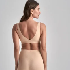 Bye BraSoutien-gorge plongeant sans armatures invisible Beige Bye Bra - INVISIBLE SHAPEWEAR